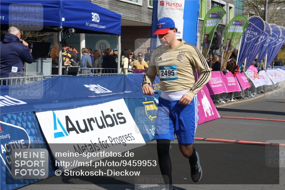 12.04.2026 - 45. Internationalen Wilhelmsburger Insellauf Strokosch-Dieckow http://msf.ph/oto/9459953 12.04.2026 11:06:56 Ziel 2495 meine-sportfotos.de