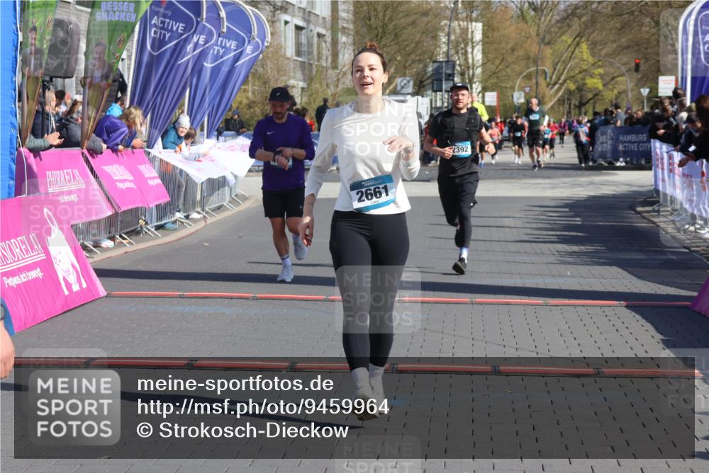 12.04.2026 - 45. Internationalen Wilhelmsburger Insellauf Strokosch-Dieckow http://msf.ph/oto/9459964 12.04.2026 10:49:51 Ziel 3363, 2661, 4715, 2392 meine-sportfotos.de