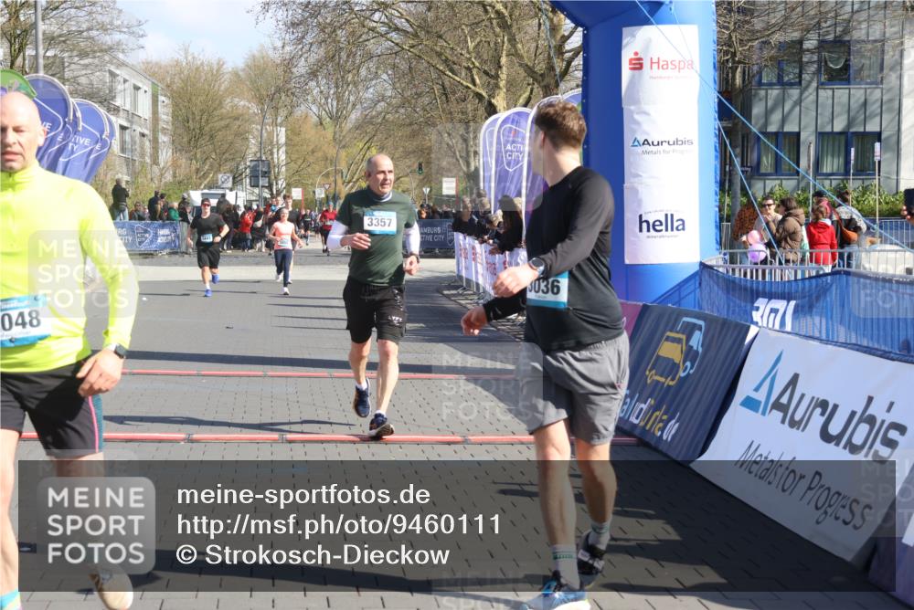 12.04.2026 - 45. Internationalen Wilhelmsburger Insellauf Strokosch-Dieckow http://msf.ph/oto/9460111 12.04.2026 10:50:02 Ziel 3036, 2048, 3357 meine-sportfotos.de