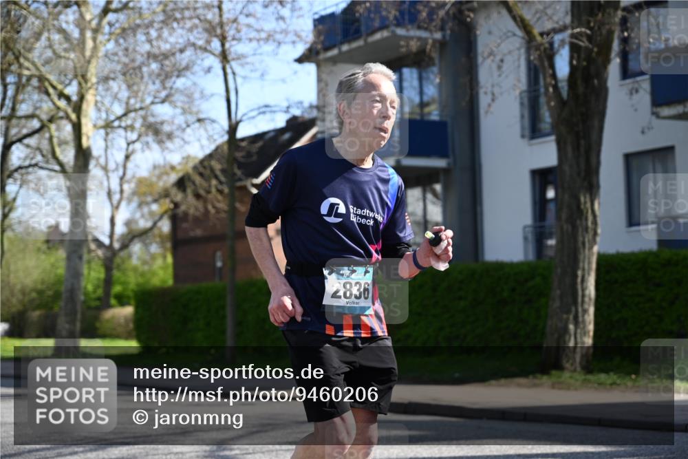 12.04.2026 - 45. Internationalen Wilhelmsburger Insellauf J. Mangold http://msf.ph/oto/9460206 12.04.2026 10:41:52 Ziel 3201, 2869, 2479, 3892, 4483, 5654, 2836, 4615, 2222, 3419, 4042, 3991, 2262, 2263, 2252 meine-sportfotos.de