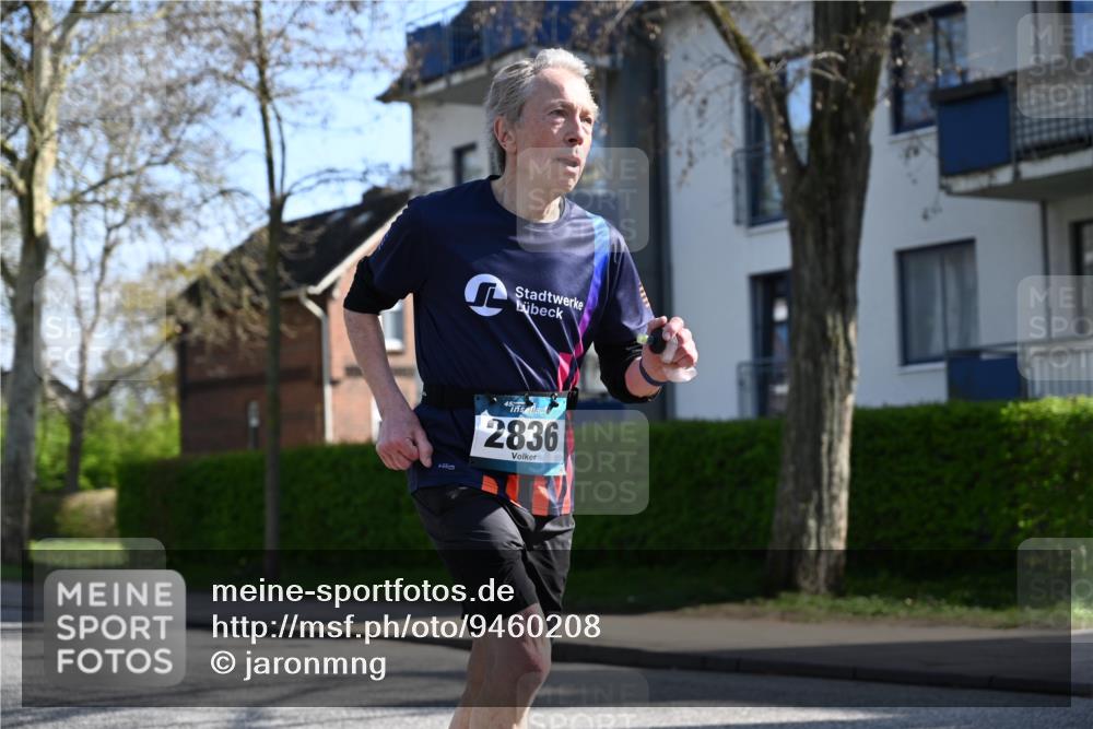 12.04.2026 - 45. Internationalen Wilhelmsburger Insellauf J. Mangold http://msf.ph/oto/9460208 12.04.2026 10:41:52 Ziel 3201, 2869, 2479, 3892, 4483, 5654, 2836, 4615, 2222, 3419, 4042, 3991, 2262, 2263, 2252 meine-sportfotos.de