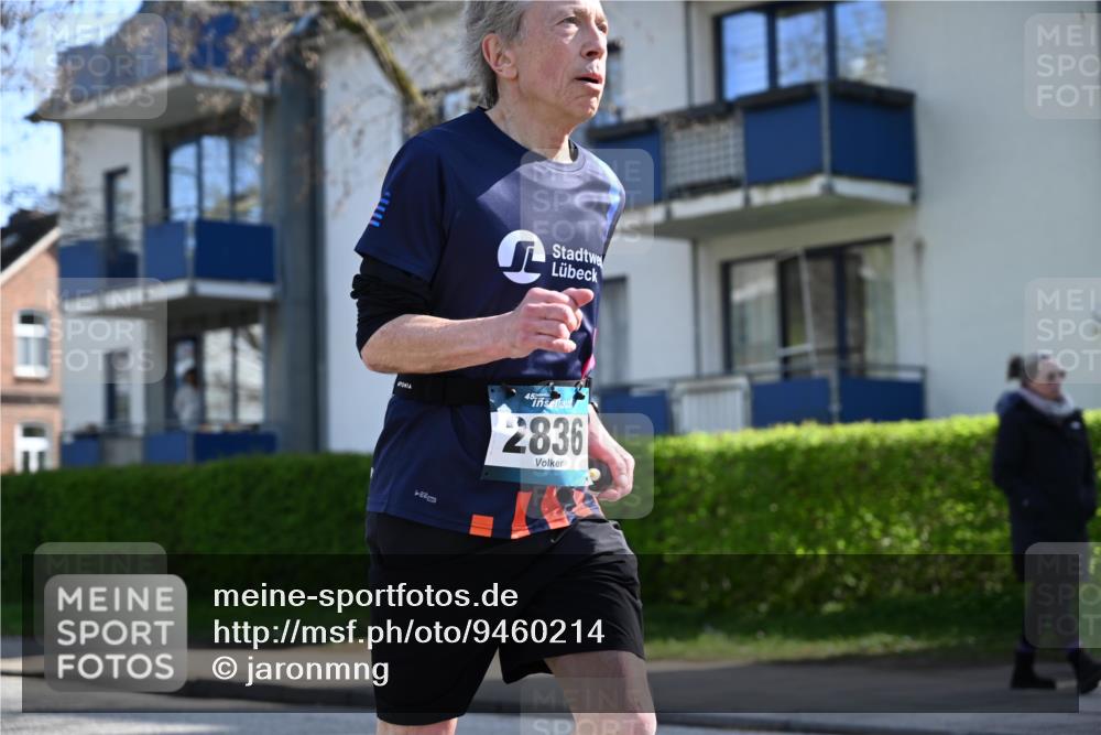 12.04.2026 - 45. Internationalen Wilhelmsburger Insellauf J. Mangold http://msf.ph/oto/9460214 12.04.2026 10:41:52 Ziel 3201, 2869, 2479, 3892, 4483, 5654, 2836, 4615, 2222, 3419, 4042, 3991, 2262, 2263, 2252 meine-sportfotos.de