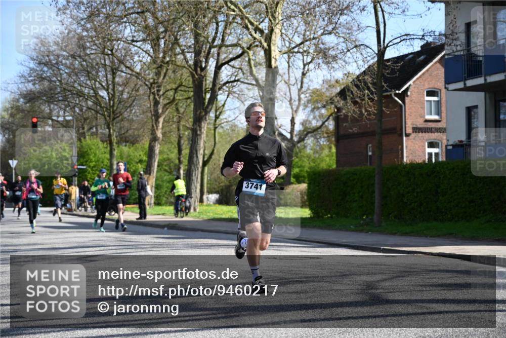 12.04.2026 - 45. Internationalen Wilhelmsburger Insellauf J. Mangold http://msf.ph/oto/9460217 12.04.2026 10:42:03 Ziel 2836, 4615, 2222, 3419, 4042, 3991, 2262, 2263, 2252, 2252, 3091, 5442 meine-sportfotos.de