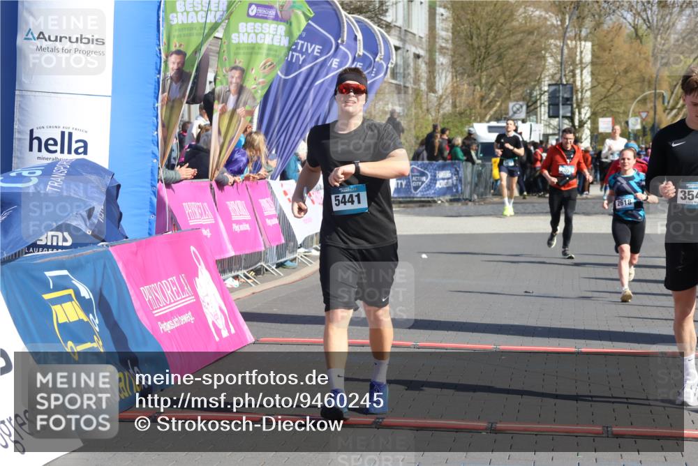 12.04.2026 - 45. Internationalen Wilhelmsburger Insellauf Strokosch-Dieckow http://msf.ph/oto/9460245 12.04.2026 10:50:09 Ziel 2655, 5441, 3546, 2618 meine-sportfotos.de