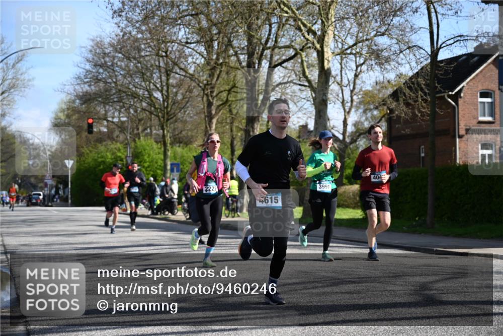 12.04.2026 - 45. Internationalen Wilhelmsburger Insellauf J. Mangold http://msf.ph/oto/9460246 12.04.2026 10:42:08 Ziel 4615, 2222, 3419, 4042, 3991, 2262, 2263, 2252, 3091, 5442, 3091, 5442, 5273 meine-sportfotos.de