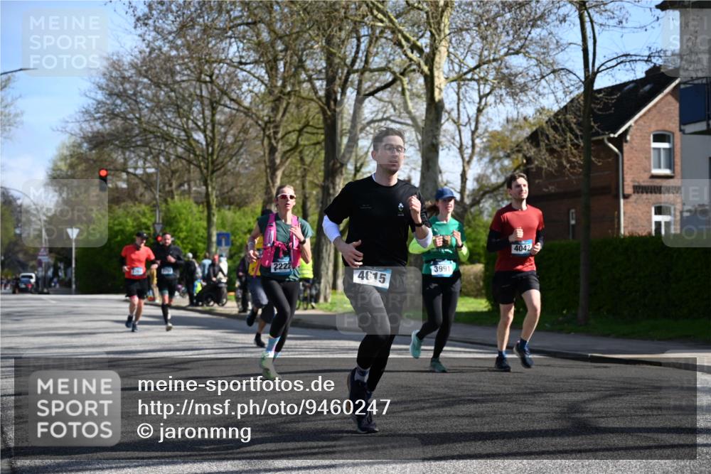 12.04.2026 - 45. Internationalen Wilhelmsburger Insellauf J. Mangold http://msf.ph/oto/9460247 12.04.2026 10:42:08 Ziel 4615, 2222, 3419, 4042, 3991, 2262, 2263, 2252, 3091, 5442, 3091, 5442, 5273 meine-sportfotos.de