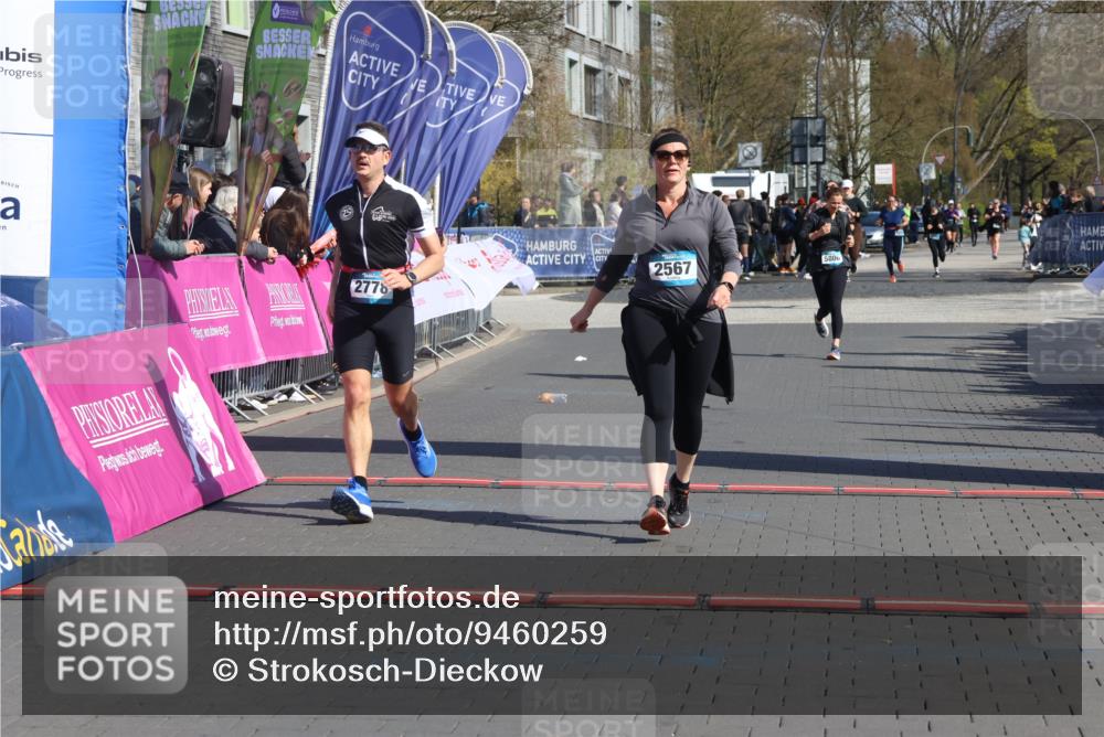 12.04.2026 - 45. Internationalen Wilhelmsburger Insellauf Strokosch-Dieckow http://msf.ph/oto/9460259 12.04.2026 11:07:44 Ziel 2567, 2778 meine-sportfotos.de