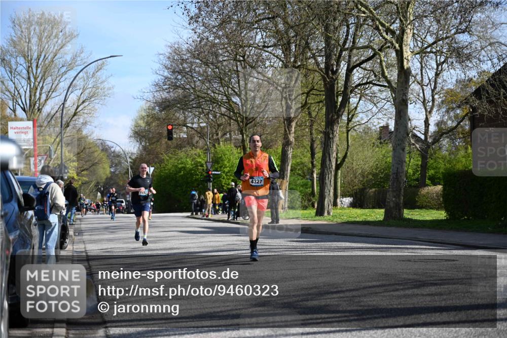 12.04.2026 - 45. Internationalen Wilhelmsburger Insellauf J. Mangold http://msf.ph/oto/9460323 12.04.2026 10:42:25 Ziel 2262, 2263, 2252, 3091, 5442, 5273, 2724, 2500, 3021, 5751, 5794, 3779, 5840, 2406, 4377 meine-sportfotos.de
