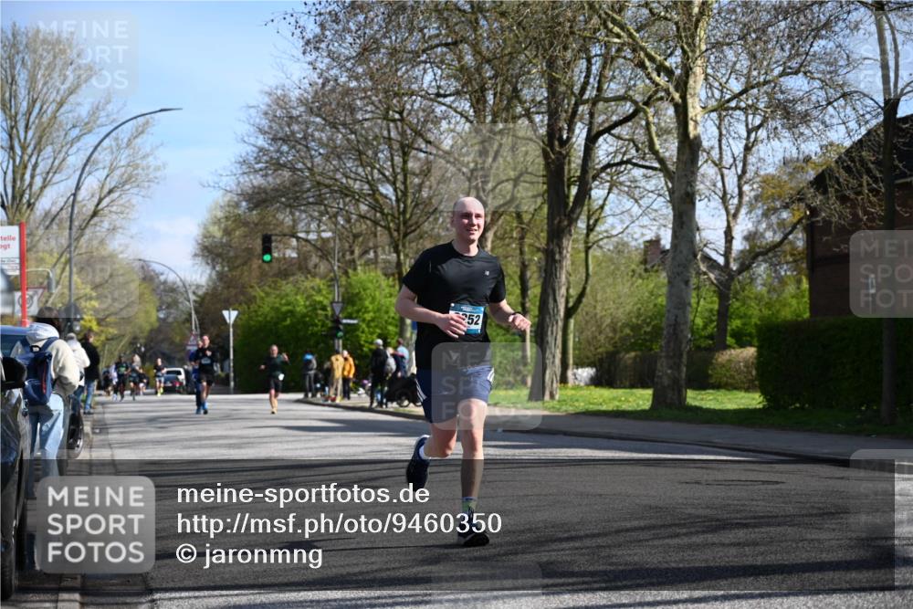 12.04.2026 - 45. Internationalen Wilhelmsburger Insellauf J. Mangold http://msf.ph/oto/9460350 12.04.2026 10:42:29 Ziel 2252, 3091, 5442, 5273, 5273, 2724, 2500, 3021, 5751, 5794, 3779, 3779, 5840, 2406, 4377, 3086, 3227, 4974, 5705, 2189, 5697 meine-sportfotos.de
