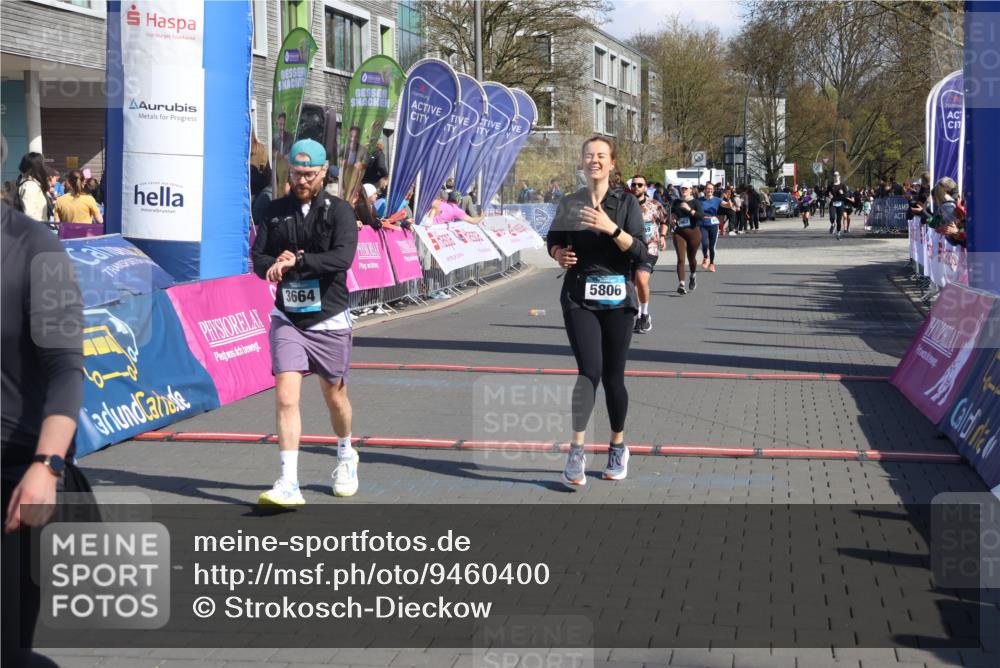 12.04.2026 - 45. Internationalen Wilhelmsburger Insellauf Strokosch-Dieckow http://msf.ph/oto/9460400 12.04.2026 11:07:50 Ziel 5806, 3149 meine-sportfotos.de