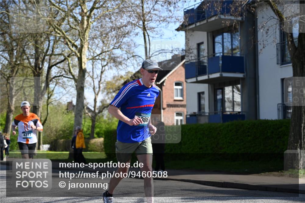 12.04.2026 - 45. Internationalen Wilhelmsburger Insellauf J. Mangold http://msf.ph/oto/9460508 12.04.2026 10:43:00 Ziel 2500, 3021, 5751, 5794, 3779, 5840, 2406, 4377, 3086, 3227, 4974, 5705, 2189, 5697, 2813, 4931, 3565, 5337, 2102, 2656, 2104, 5407, 5286, 2039, 3486, 4428, 3022, 4349 meine-sportfotos.de