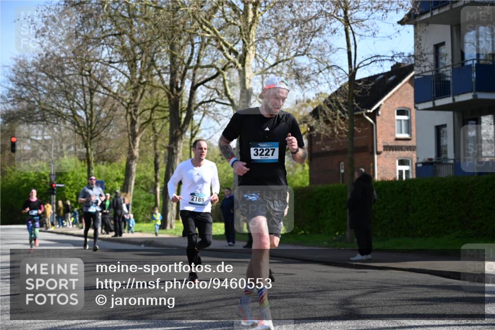 12.04.2026 - 45. Internationalen Wilhelmsburger Insellauf J. Mangold http://msf.ph/oto/9460553 12.04.2026 10:43:05 Ziel 3779, 5840, 2406, 4377, 3086, 3227, 4974, 5705, 2189, 5697, 2813, 4931, 3565, 5337, 2102, 2656, 2104, 5407, 5286, 2039, 3486, 4428, 3022, 4349 meine-sportfotos.de
