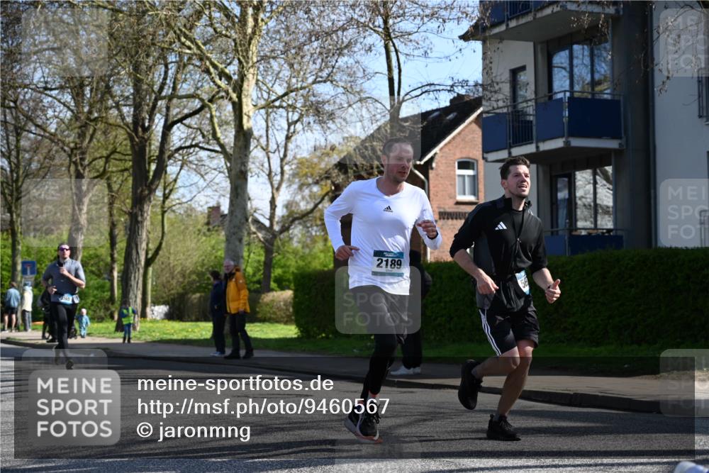 12.04.2026 - 45. Internationalen Wilhelmsburger Insellauf J. Mangold http://msf.ph/oto/9460567 12.04.2026 10:43:06 Ziel 3779, 5840, 2406, 4377, 3086, 3227, 4974, 5705, 2189, 5697, 2813, 4931, 3565, 5337, 2102, 2656, 2104, 5407, 5286, 2039, 3486, 4428, 3022, 4349 meine-sportfotos.de