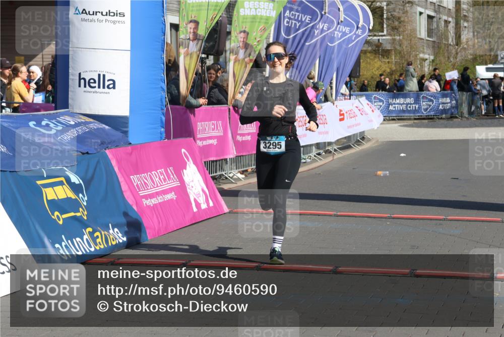 12.04.2026 - 45. Internationalen Wilhelmsburger Insellauf Strokosch-Dieckow http://msf.ph/oto/9460590 12.04.2026 11:08:01 Ziel 4856, 3295 meine-sportfotos.de
