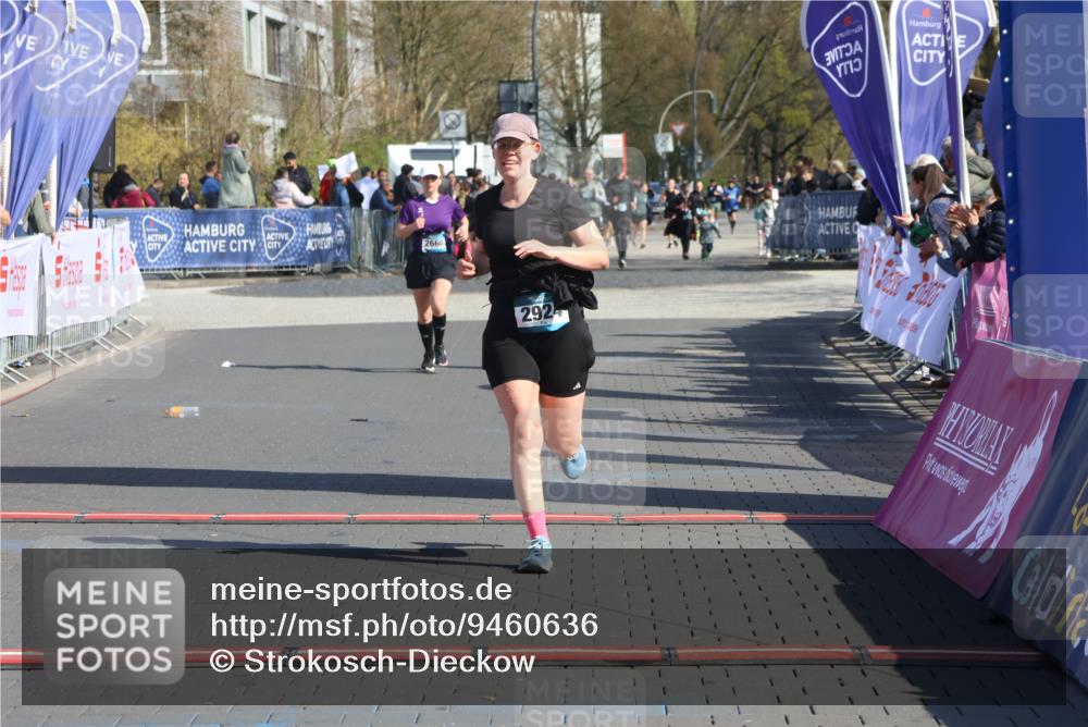 12.04.2026 - 45. Internationalen Wilhelmsburger Insellauf Strokosch-Dieckow http://msf.ph/oto/9460636 12.04.2026 11:08:08 Ziel 2924 meine-sportfotos.de