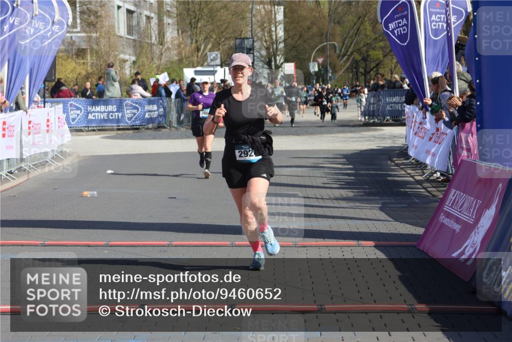 12.04.2026 - 45. Internationalen Wilhelmsburger Insellauf Strokosch-Dieckow http://msf.ph/oto/9460652 12.04.2026 11:08:08 Ziel 2924 meine-sportfotos.de