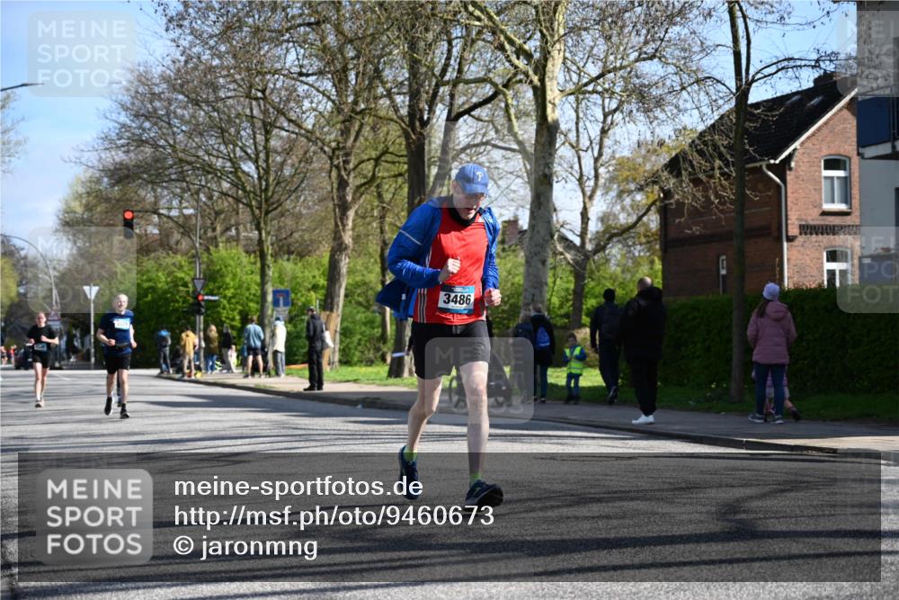 12.04.2026 - 45. Internationalen Wilhelmsburger Insellauf J. Mangold http://msf.ph/oto/9460673 12.04.2026 10:43:27 Ziel 5407, 5286, 2039, 3486, 4428, 3022, 4349, 2065, 3345, 2073, 2073, 4829, 4062, 5824 meine-sportfotos.de