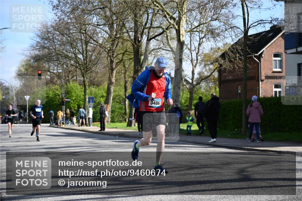 12.04.2026 - 45. Internationalen Wilhelmsburger Insellauf J. Mangold http://msf.ph/oto/9460674 12.04.2026 10:43:27 Ziel 5407, 5286, 2039, 3486, 4428, 3022, 4349, 2065, 3345, 2073, 2073, 4829, 4062, 5824 meine-sportfotos.de