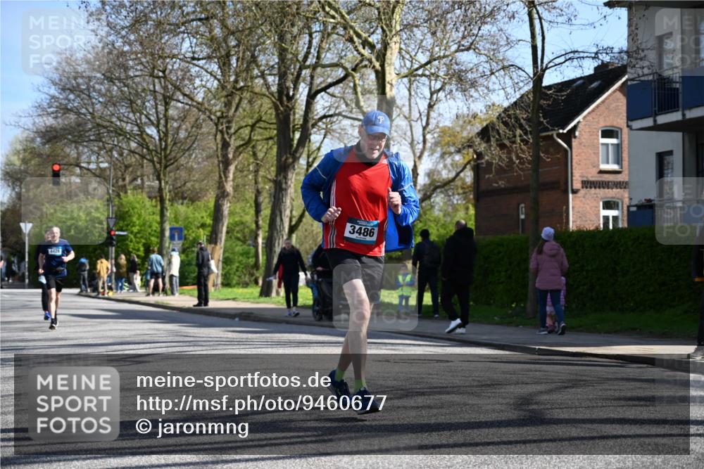 12.04.2026 - 45. Internationalen Wilhelmsburger Insellauf J. Mangold http://msf.ph/oto/9460677 12.04.2026 10:43:27 Ziel 5407, 5286, 2039, 3486, 4428, 3022, 4349, 2065, 3345, 2073, 2073, 4829, 4062, 5824 meine-sportfotos.de