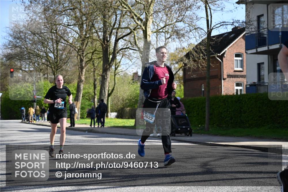12.04.2026 - 45. Internationalen Wilhelmsburger Insellauf J. Mangold http://msf.ph/oto/9460713 12.04.2026 10:43:33 Ziel 3486, 4428, 3022, 4349, 2065, 3345, 2073, 4829, 4062, 5824, 3356 meine-sportfotos.de