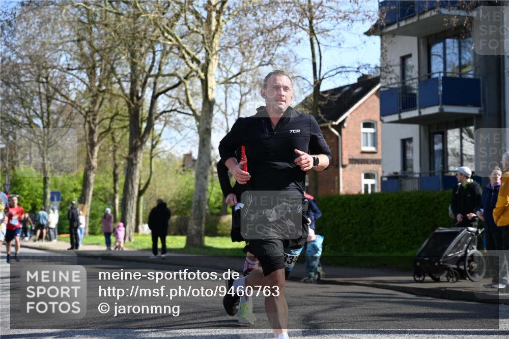 12.04.2026 - 45. Internationalen Wilhelmsburger Insellauf J. Mangold http://msf.ph/oto/9460763 12.04.2026 10:43:53 Ziel 2065, 3345, 2073, 4829, 4062, 5824, 3356, 5766, 5775, 3662, 2911, 4934, 2940 meine-sportfotos.de