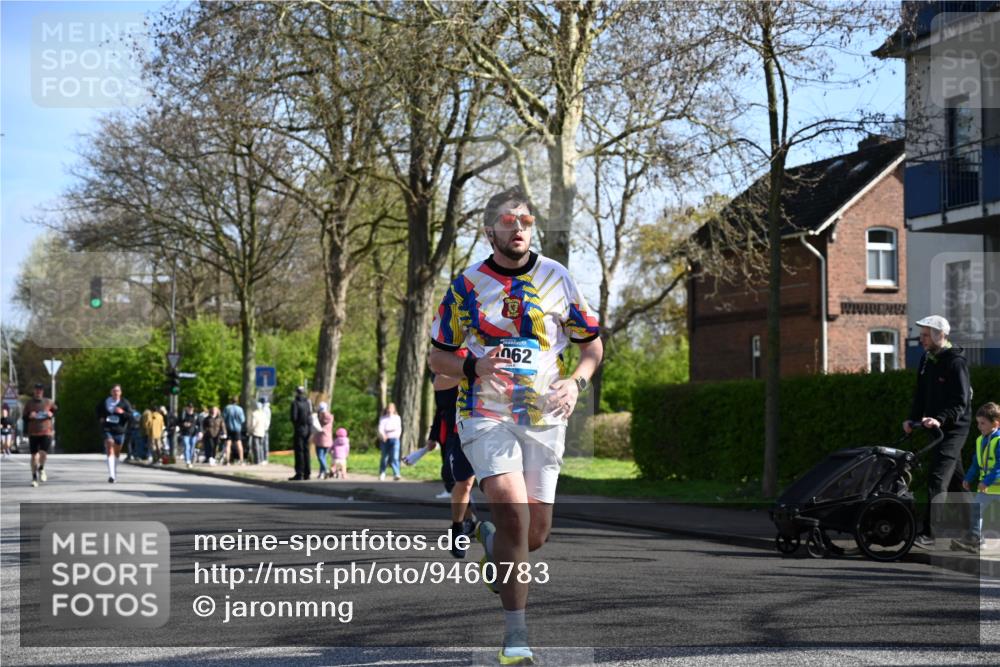12.04.2026 - 45. Internationalen Wilhelmsburger Insellauf J. Mangold http://msf.ph/oto/9460783 12.04.2026 10:43:57 Ziel 2065, 3345, 2073, 4829, 4062, 5824, 3356, 5766, 5775, 3662, 2911, 4934, 2940, 4815, 4758, 5009, 4906 meine-sportfotos.de
