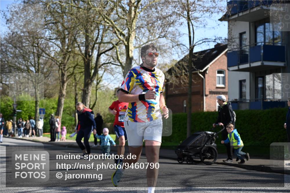 12.04.2026 - 45. Internationalen Wilhelmsburger Insellauf J. Mangold http://msf.ph/oto/9460790 12.04.2026 10:43:57 Ziel 2065, 3345, 2073, 4829, 4062, 5824, 3356, 5766, 5775, 3662, 2911, 4934, 2940, 4815, 4758, 5009, 4906 meine-sportfotos.de