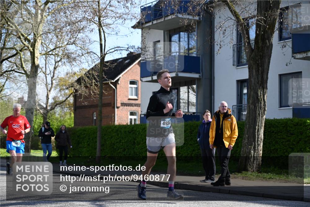 12.04.2026 - 45. Internationalen Wilhelmsburger Insellauf J. Mangold http://msf.ph/oto/9460877 12.04.2026 10:44:21 Ziel 5766, 5775, 3662, 2911, 4934, 2940, 4815, 4758, 5009, 4906, 5805, 2920, 3173, 2190, 4914, 5341, 5435, 5563, 2075, 2810, 3408, 4739, 3416 meine-sportfotos.de