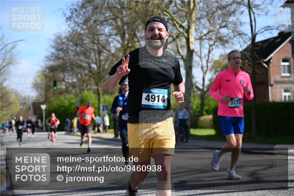 12.04.2026 - 45. Internationalen Wilhelmsburger Insellauf J. Mangold http://msf.ph/oto/9460938 12.04.2026 10:44:45 Ziel 5805, 2920, 3173, 2190, 4914, 5341, 5435, 5563, 2075, 2810, 3408, 4739, 3416, 3416, 2899, 4785, 3566, 5037, 5046, 3747, 3747, 3054, 2376, 2300, 3334, 4958, 3500, 4928 meine-sportfotos.de
