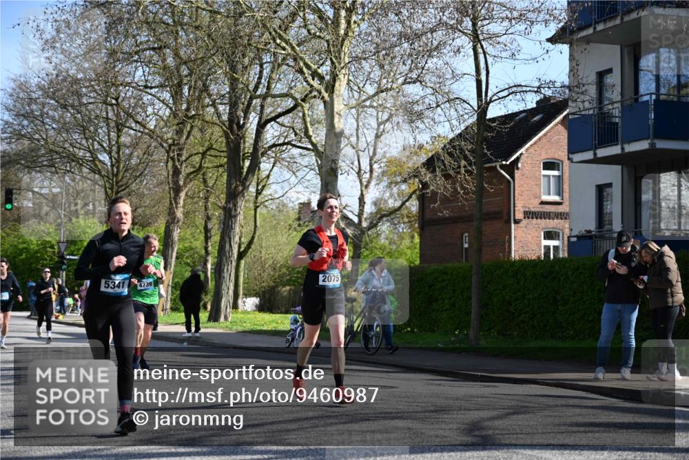 12.04.2026 - 45. Internationalen Wilhelmsburger Insellauf J. Mangold http://msf.ph/oto/9460987 12.04.2026 10:44:51 Ziel 2920, 3173, 2190, 4914, 5341, 5435, 5563, 2075, 2810, 3408, 4739, 3416, 2899, 4785, 2899, 4785, 3566, 5037, 5046, 3747, 3054, 2376, 2300, 3334, 2300, 3334, 4958, 3500, 4928, 4333, 2301, 2995, 2134, 3369 meine-sportfotos.de