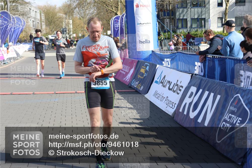 12.04.2026 - 45. Internationalen Wilhelmsburger Insellauf Strokosch-Dieckow http://msf.ph/oto/9461018 12.04.2026 10:50:52 Ziel 2154, 3608 meine-sportfotos.de