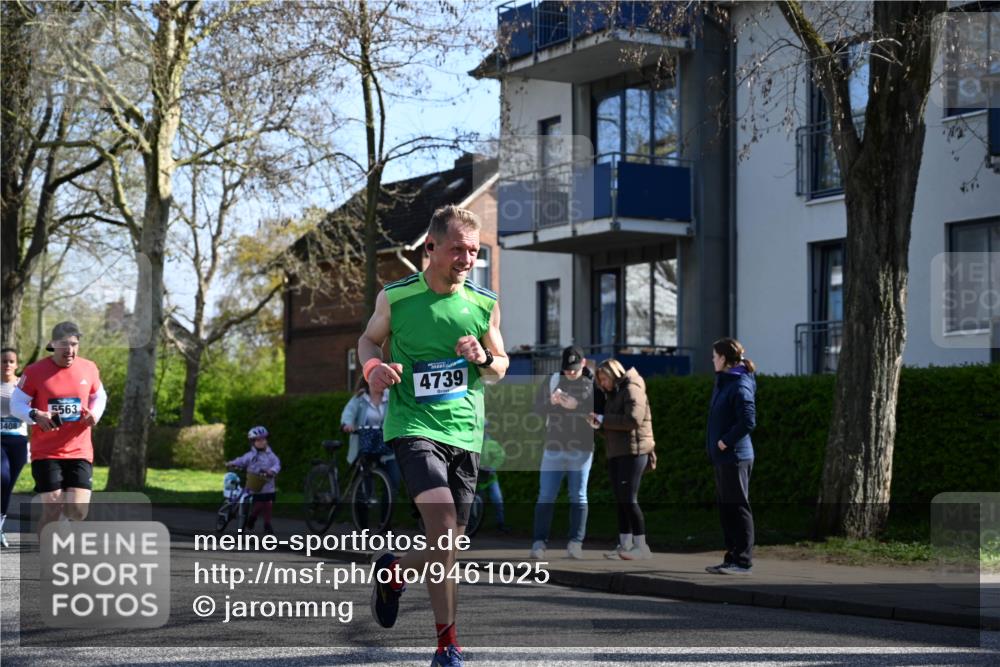 12.04.2026 - 45. Internationalen Wilhelmsburger Insellauf J. Mangold http://msf.ph/oto/9461025 12.04.2026 10:44:54 Ziel 2920, 3173, 2190, 4914, 5341, 5435, 5563, 2075, 2810, 3408, 4739, 3416, 2899, 4785, 3566, 3566, 5037, 5046, 3747, 3054, 2376, 2300, 3334, 4958, 3500, 4928, 4333, 2301, 2995, 2134, 3369, 4635, 3772 meine-sportfotos.de