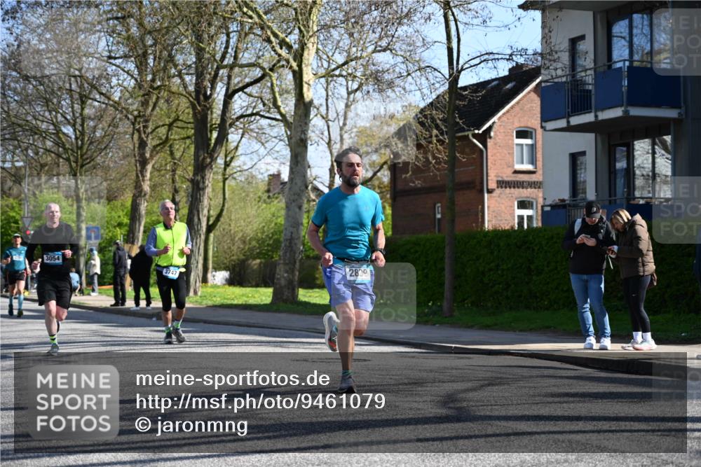 12.04.2026 - 45. Internationalen Wilhelmsburger Insellauf J. Mangold http://msf.ph/oto/9461079 12.04.2026 10:45:03 Ziel 5435, 5563, 2075, 2810, 3408, 4739, 3416, 2899, 4785, 3566, 5037, 5046, 3747, 3054, 2376, 2300, 3334, 2300, 3334, 4958, 3500, 4928, 4333, 2301, 2995, 2134, 3369, 4635, 3772, 3337, 3680, 5325, 3653, 4139, 4531, 5694 meine-sportfotos.de