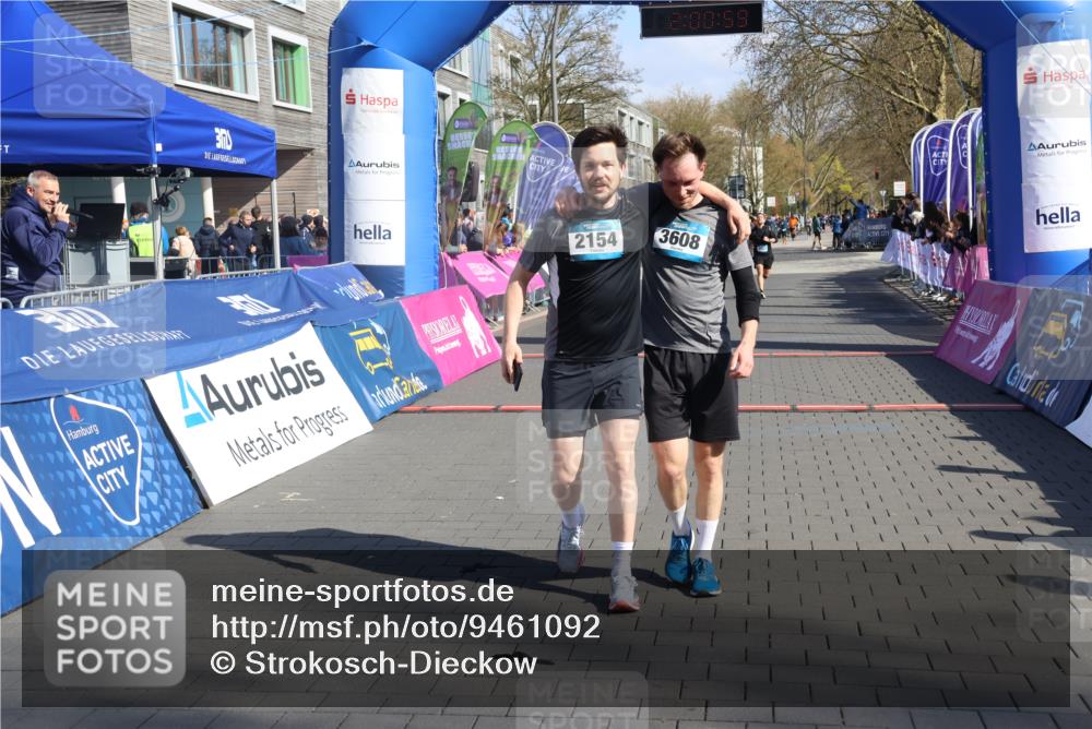 12.04.2026 - 45. Internationalen Wilhelmsburger Insellauf Strokosch-Dieckow http://msf.ph/oto/9461092 12.04.2026 10:50:58 Ziel 4903 meine-sportfotos.de