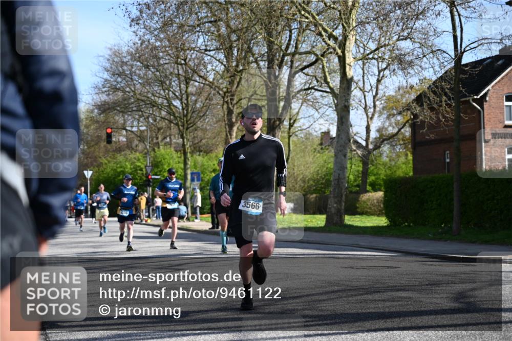 12.04.2026 - 45. Internationalen Wilhelmsburger Insellauf J. Mangold http://msf.ph/oto/9461122 12.04.2026 10:45:07 Ziel 2810, 3408, 4739, 3416, 2899, 4785, 3566, 5037, 5046, 3747, 3054, 2376, 2300, 3334, 4958, 3500, 4928, 4333, 2301, 2995, 2134, 3369, 4635, 3772, 3337, 3680, 5325, 3653, 4139, 4531, 5694, 2216, 3430, 5594, 4481, 4682 meine-sportfotos.de
