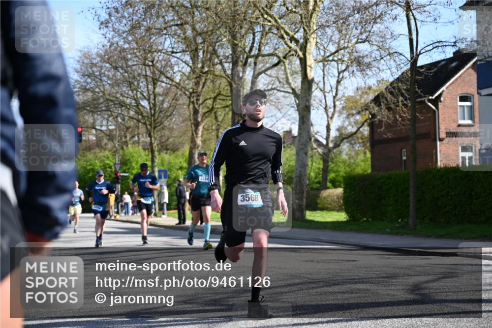 12.04.2026 - 45. Internationalen Wilhelmsburger Insellauf J. Mangold http://msf.ph/oto/9461126 12.04.2026 10:45:08 Ziel 2810, 3408, 4739, 3416, 2899, 4785, 3566, 5037, 5046, 3747, 3054, 2376, 2300, 3334, 4958, 3500, 4958, 3500, 4928, 4333, 2301, 2995, 2134, 3369, 4635, 3772, 3337, 3680, 5325, 3653, 4139, 4531, 5694, 2216, 3430, 5594, 4481, 4682 meine-sportfotos.de