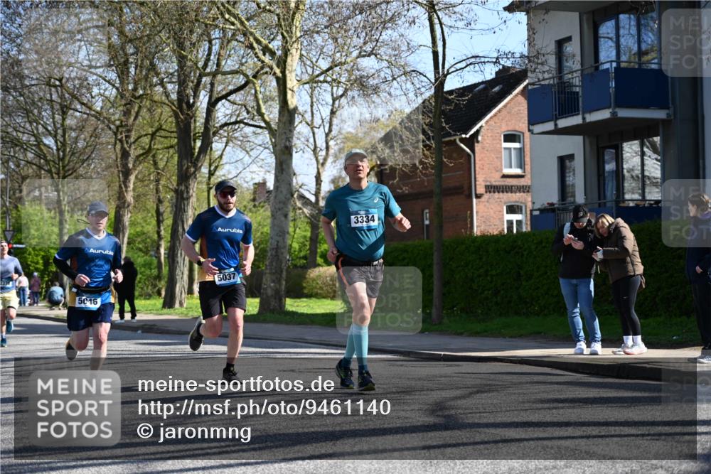 12.04.2026 - 45. Internationalen Wilhelmsburger Insellauf J. Mangold http://msf.ph/oto/9461140 12.04.2026 10:45:10 Ziel 3416, 2899, 4785, 3566, 5037, 5046, 3747, 3054, 2376, 2300, 3334, 4958, 3500, 4928, 4333, 2301, 2995, 2134, 3369, 4635, 3772, 3337, 3680, 3680, 5325, 3653, 4139, 4531, 5694, 2216, 3430, 5594, 4481, 4682 meine-sportfotos.de