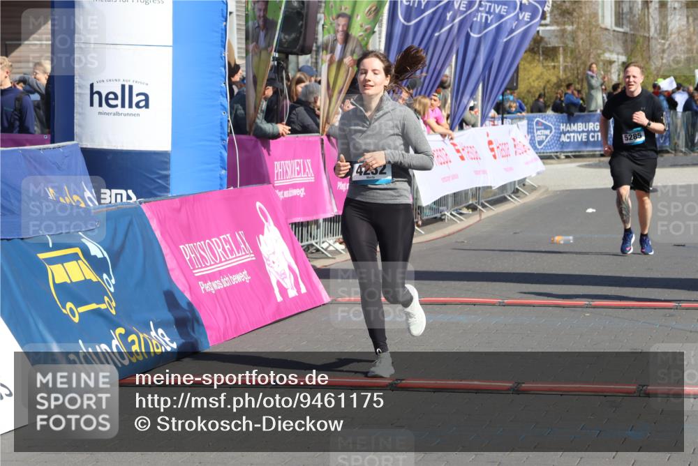 12.04.2026 - 45. Internationalen Wilhelmsburger Insellauf Strokosch-Dieckow http://msf.ph/oto/9461175 12.04.2026 11:09:01 Ziel 4624, 3732, 4232, 3569, 5285 meine-sportfotos.de