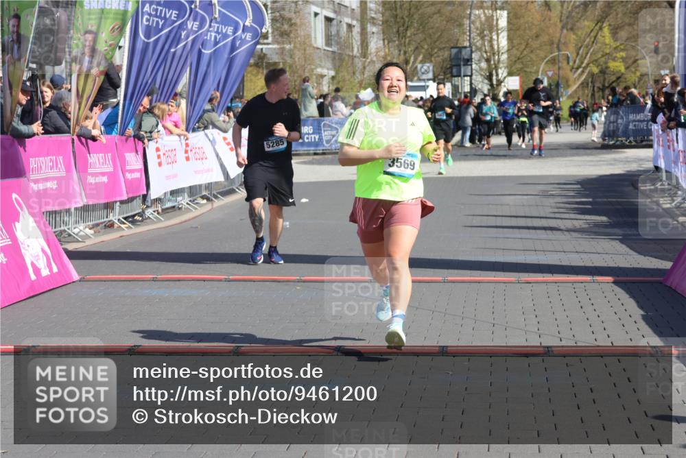 12.04.2026 - 45. Internationalen Wilhelmsburger Insellauf Strokosch-Dieckow http://msf.ph/oto/9461200 12.04.2026 11:09:03 Ziel 4232, 3569, 5285 meine-sportfotos.de