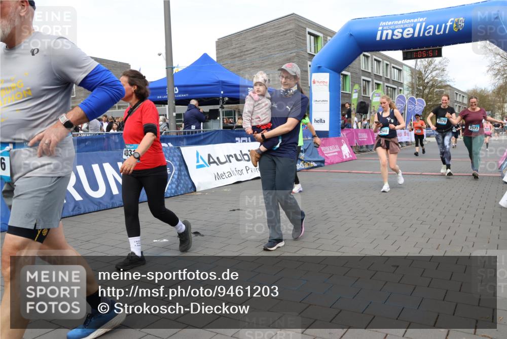 12.04.2026 - 45. Internationalen Wilhelmsburger Insellauf Strokosch-Dieckow http://msf.ph/oto/9461203 12.04.2026 13:18:50 Ziel 2961, 3248, 2570, 2573, 3277, 3828 meine-sportfotos.de