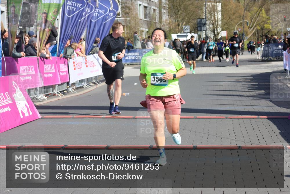12.04.2026 - 45. Internationalen Wilhelmsburger Insellauf Strokosch-Dieckow http://msf.ph/oto/9461253 12.04.2026 11:09:03 Ziel 4232, 3569, 5285 meine-sportfotos.de