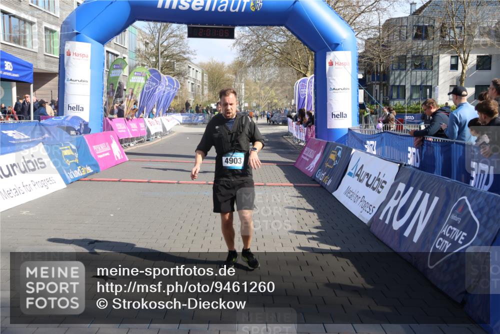 12.04.2026 - 45. Internationalen Wilhelmsburger Insellauf Strokosch-Dieckow http://msf.ph/oto/9461260 12.04.2026 10:51:03 Ziel 4903, 2496 meine-sportfotos.de