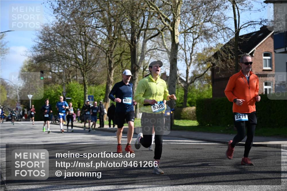 12.04.2026 - 45. Internationalen Wilhelmsburger Insellauf J. Mangold http://msf.ph/oto/9461266 12.04.2026 10:45:37 Ziel 2134, 3369, 4635, 3772, 3337, 3680, 5325, 3653, 4139, 4531, 5694, 2216, 3430, 5594, 4481, 4682, 5664, 3172, 2691, 3256, 3848, 3849, 5690, 4182, 2460, 2706, 2706, 4357, 3952, 4755, 3480 meine-sportfotos.de