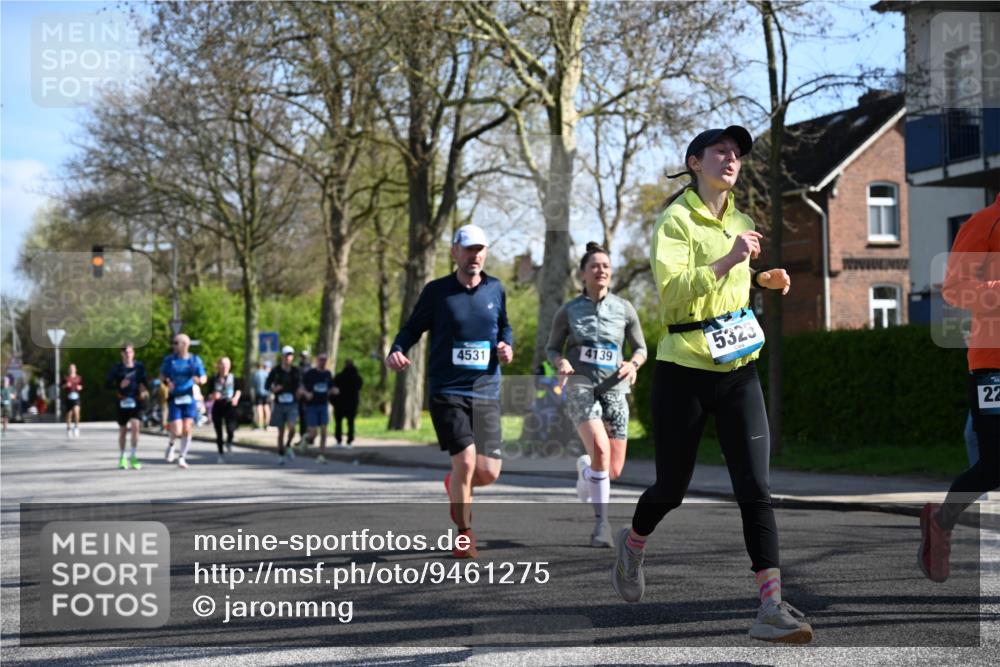 12.04.2026 - 45. Internationalen Wilhelmsburger Insellauf J. Mangold http://msf.ph/oto/9461275 12.04.2026 10:45:37 Ziel 2134, 3369, 4635, 3772, 3337, 3680, 5325, 3653, 4139, 4531, 5694, 2216, 3430, 5594, 4481, 4682, 5664, 3172, 2691, 3256, 3848, 3849, 5690, 4182, 2460, 2706, 2706, 4357, 3952, 4755, 3480 meine-sportfotos.de