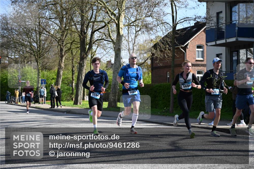 12.04.2026 - 45. Internationalen Wilhelmsburger Insellauf J. Mangold http://msf.ph/oto/9461286 12.04.2026 10:45:43 Ziel 3337, 3680, 5325, 3653, 4139, 4531, 5694, 2216, 3430, 5594, 4481, 4682, 5664, 3172, 2691, 3256, 3256, 3848, 3849, 5690, 4182, 2460, 2706, 4357, 3952, 4755, 3480, 5050, 5598 meine-sportfotos.de