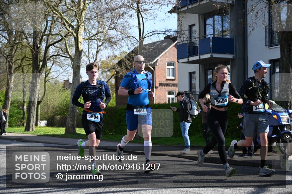 12.04.2026 - 45. Internationalen Wilhelmsburger Insellauf J. Mangold http://msf.ph/oto/9461297 12.04.2026 10:45:43 Ziel 3337, 3680, 5325, 3653, 4139, 4531, 5694, 2216, 3430, 5594, 4481, 4682, 5664, 3172, 2691, 3256, 3256, 3848, 3849, 5690, 4182, 2460, 2706, 4357, 3952, 4755, 3480, 5050, 5598 meine-sportfotos.de