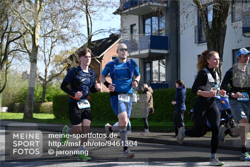 12.04.2026 - 45. Internationalen Wilhelmsburger Insellauf J. Mangold http://msf.ph/oto/9461304 12.04.2026 10:45:44 Ziel 3337, 3680, 5325, 3653, 4139, 4531, 5694, 2216, 3430, 5594, 4481, 4682, 5664, 3172, 2691, 3256, 3848, 3849, 3848, 3849, 5690, 4182, 2460, 2706, 4357, 3952, 4755, 3480, 5050, 5598 meine-sportfotos.de
