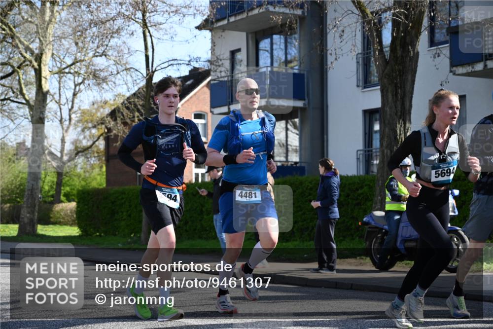 12.04.2026 - 45. Internationalen Wilhelmsburger Insellauf J. Mangold http://msf.ph/oto/9461307 12.04.2026 10:45:44 Ziel 3337, 3680, 5325, 3653, 4139, 4531, 5694, 2216, 3430, 5594, 4481, 4682, 5664, 3172, 2691, 3256, 3848, 3849, 3848, 3849, 5690, 4182, 2460, 2706, 4357, 3952, 4755, 3480, 5050, 5598 meine-sportfotos.de