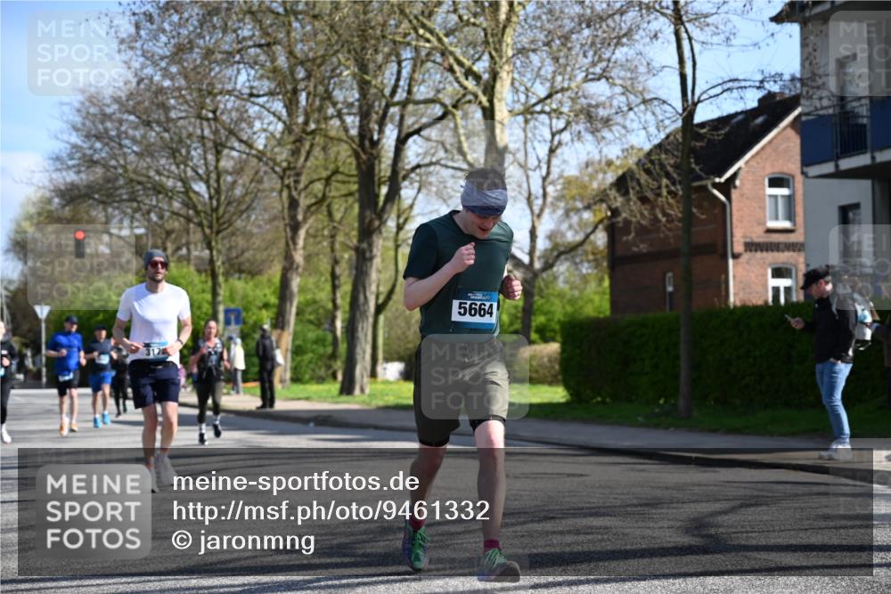 12.04.2026 - 45. Internationalen Wilhelmsburger Insellauf J. Mangold http://msf.ph/oto/9461332 12.04.2026 10:45:51 Ziel 4139, 4531, 5694, 2216, 3430, 5594, 4481, 4682, 5664, 3172, 2691, 3256, 3848, 3849, 5690, 4182, 2460, 2706, 4357, 3952, 4755, 3480, 5050, 5598, 5598, 3635, 4762, 5466, 2596, 3008, 4631 meine-sportfotos.de