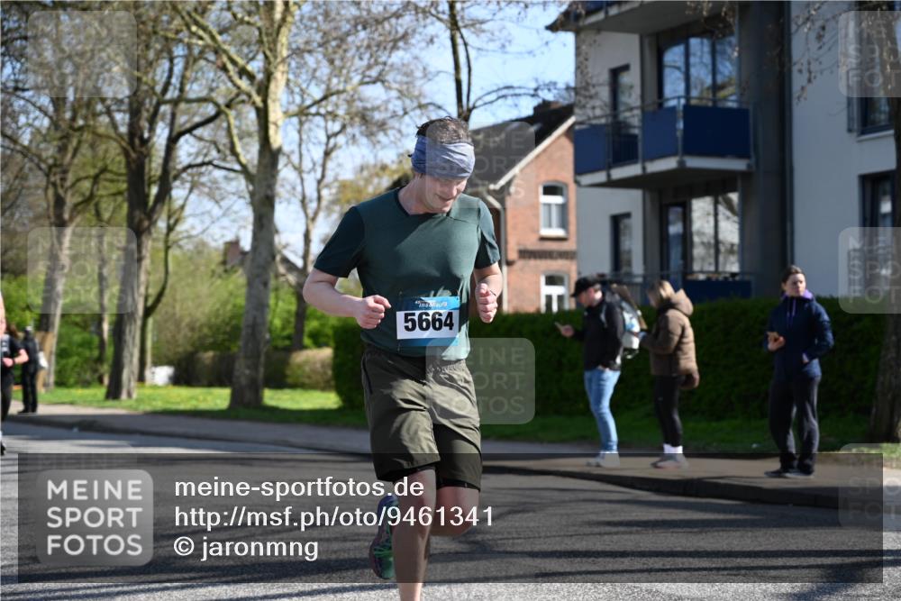 12.04.2026 - 45. Internationalen Wilhelmsburger Insellauf J. Mangold http://msf.ph/oto/9461341 12.04.2026 10:45:51 Ziel 4139, 4531, 5694, 2216, 3430, 5594, 4481, 4682, 5664, 3172, 2691, 3256, 3848, 3849, 5690, 4182, 2460, 2706, 4357, 3952, 4755, 3480, 5050, 5598, 5598, 3635, 4762, 5466, 2596, 3008, 4631 meine-sportfotos.de